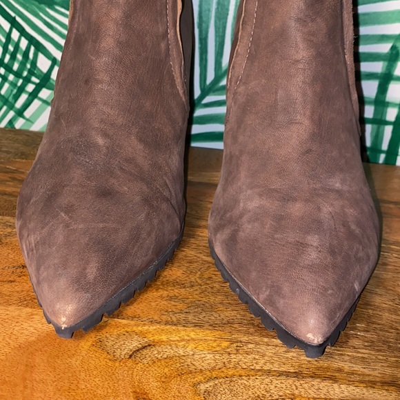 H By Halston Soft Brown Leather Wedge Ankle Boots Women’s 12 M - Picture 3 of 11